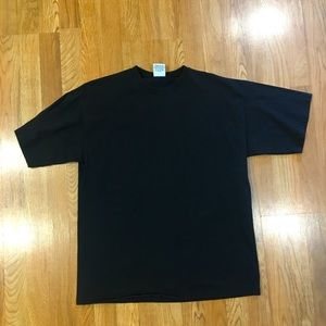 Large Pluma T-shirt Solid Black